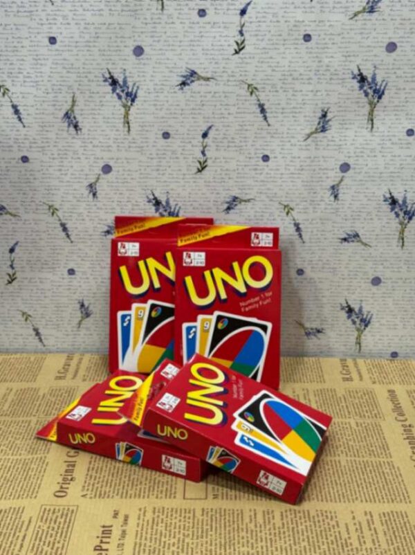 uno playing cards game